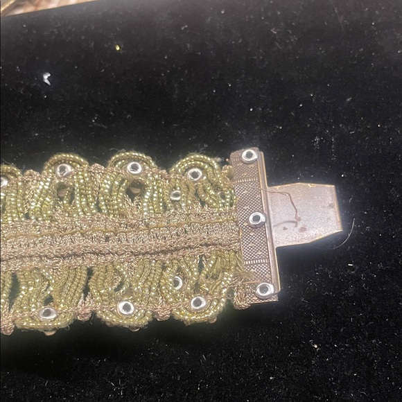 VINTAGE Michal Negrin Floral Cameo Bracelet - Picture 7 of 8